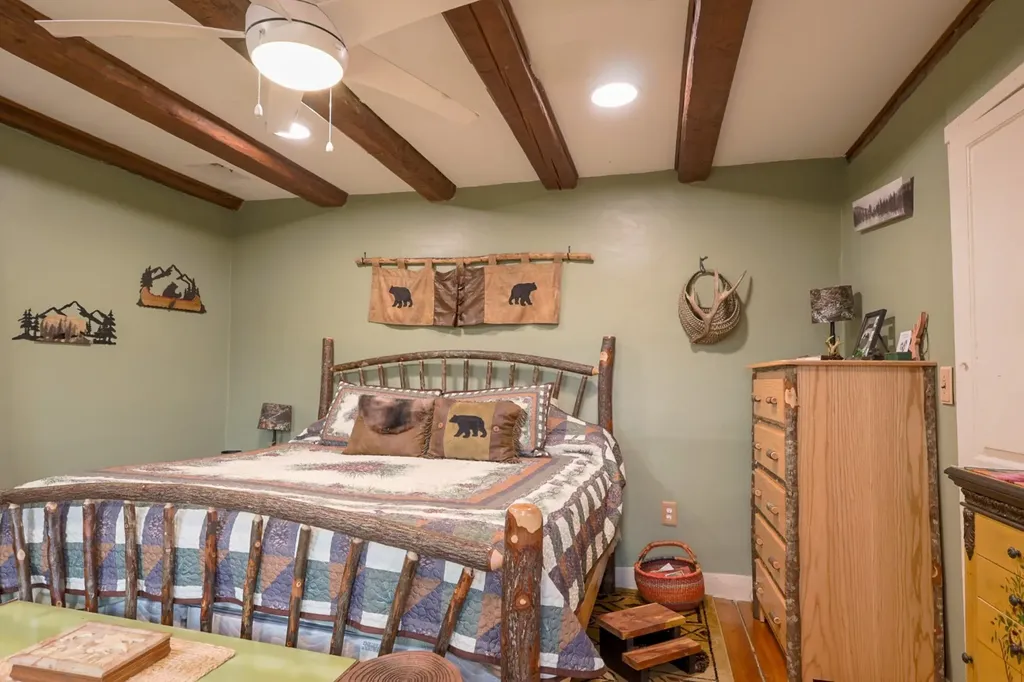 847 Morgan Mile Road Brookfield VT 05036