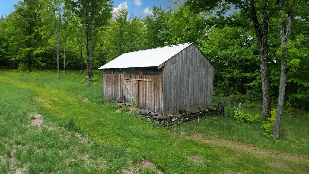 847 Morgan Mile Road Brookfield VT 05036