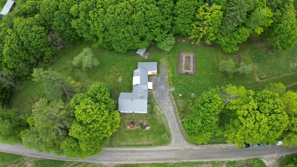 847 Morgan Mile Road Brookfield VT 05036