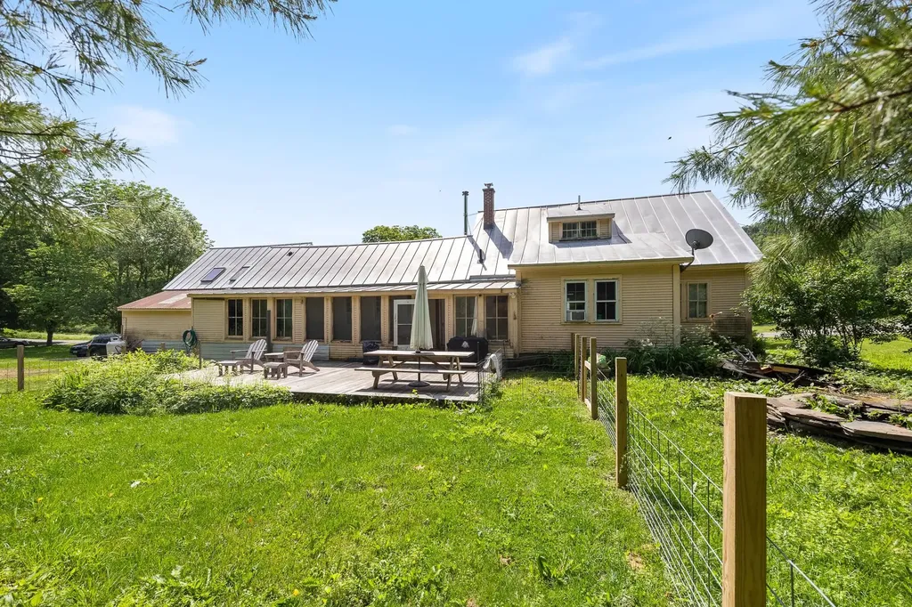 71 Eagle Peak Road Brookfield VT 05060