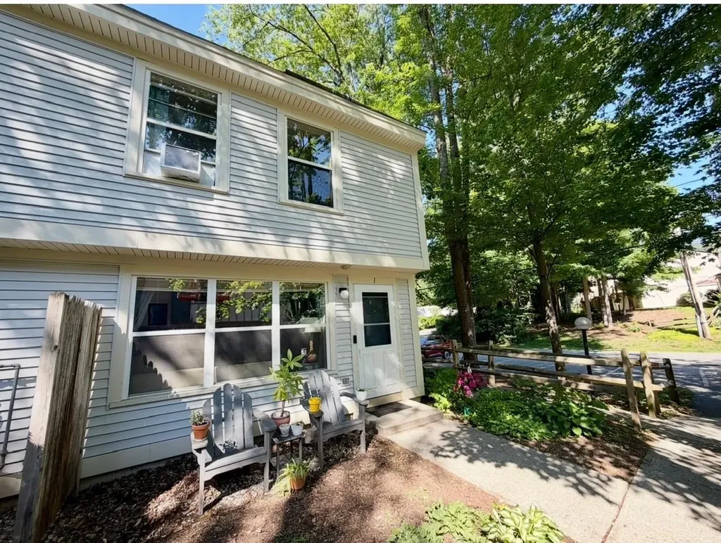 1 Morningside Commons Brattleboro VT 05301