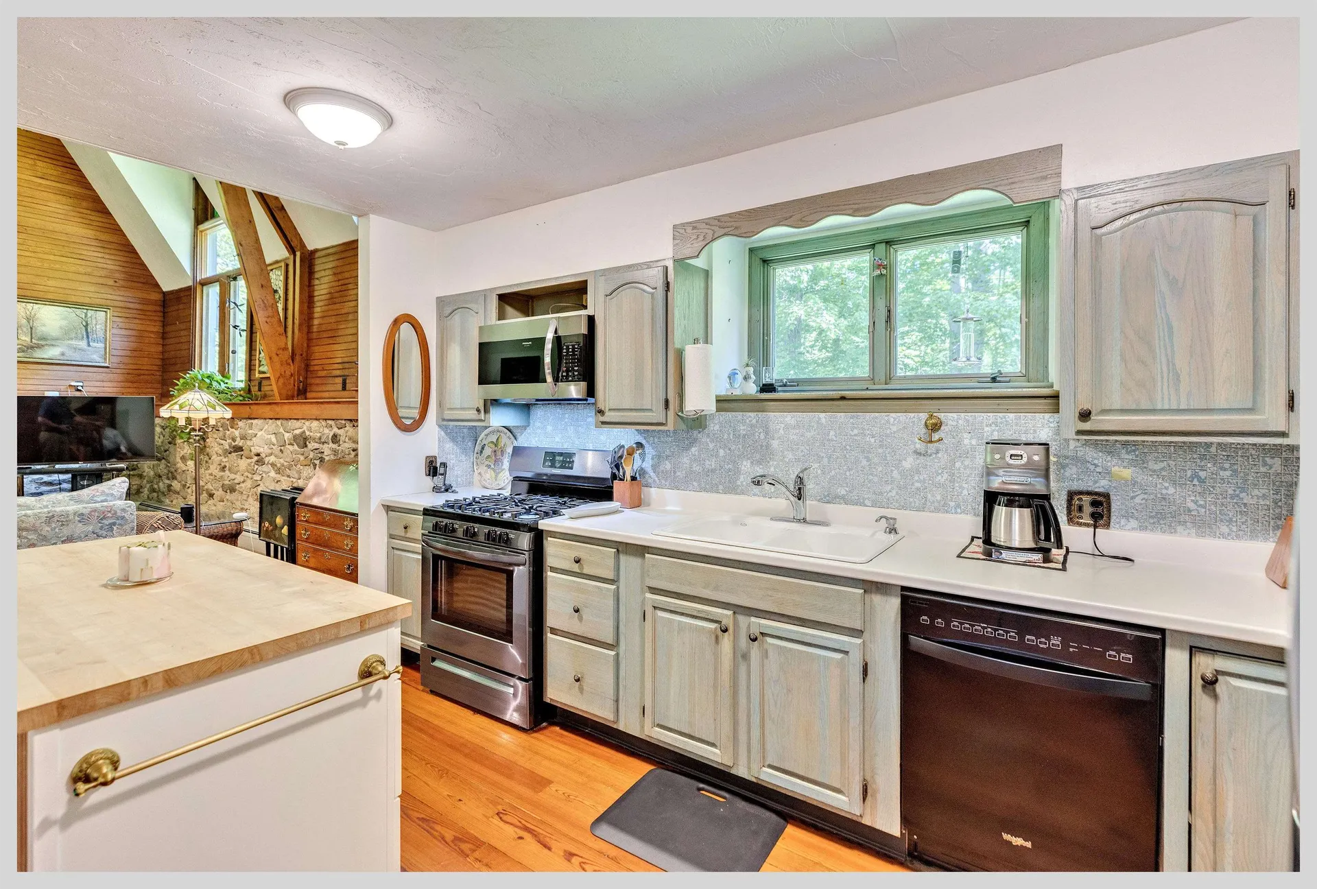135 Shepard Hill Road Holderness NH 03245