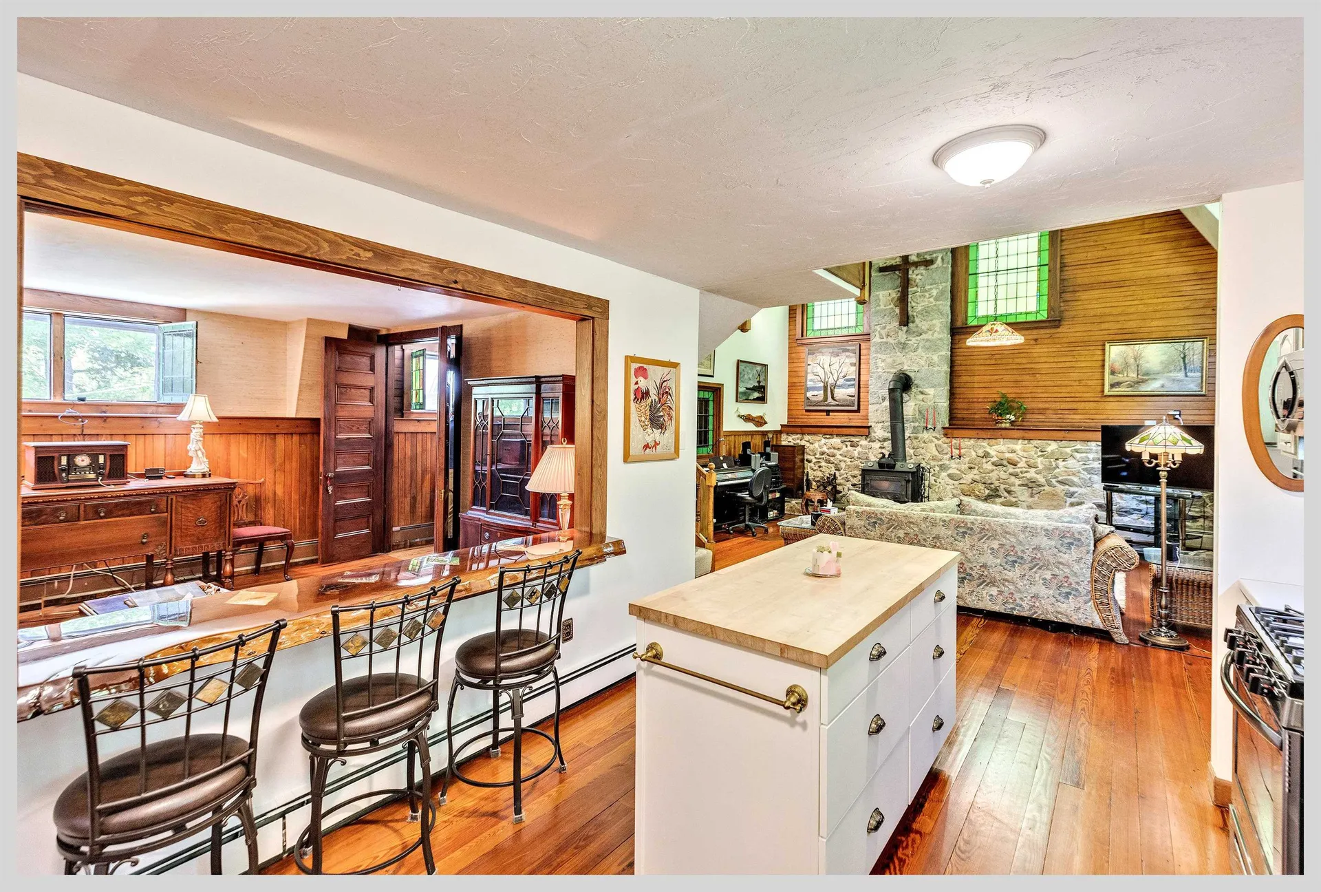 135 Shepard Hill Road Holderness NH 03245