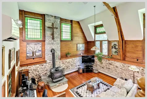 135 Shepard Hill Road Holderness NH 03245