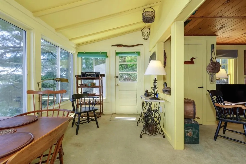 249 North Road Deerfield NH 03037
