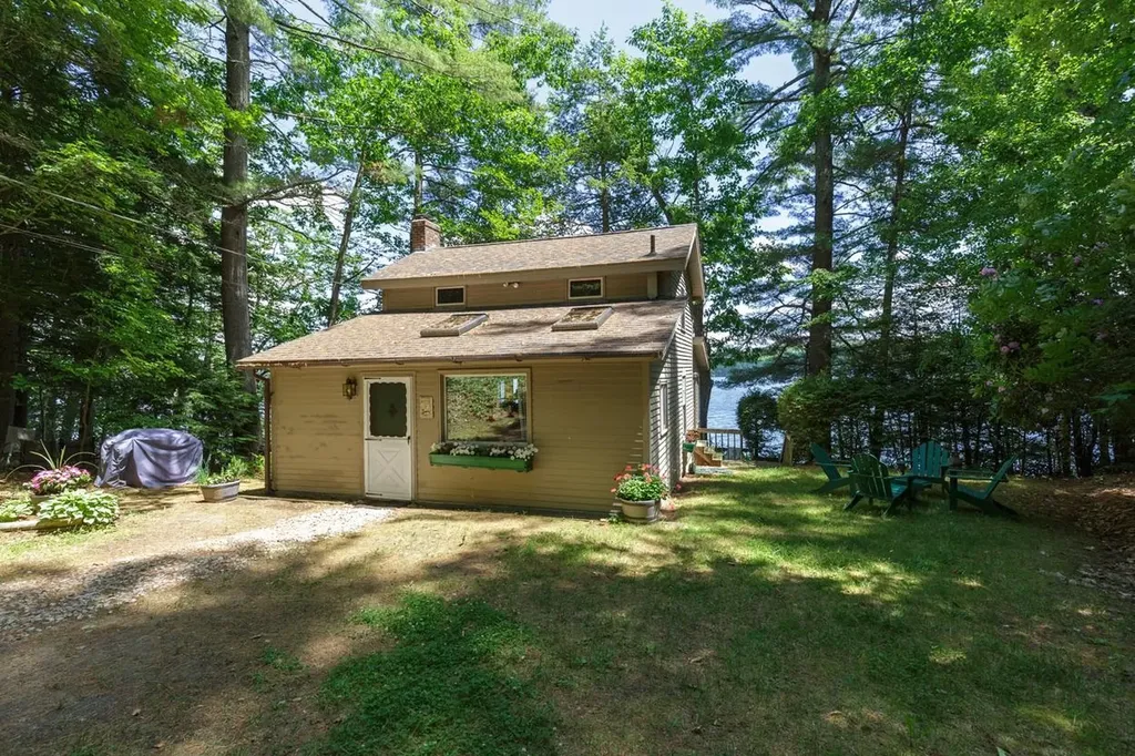 249 North Road Deerfield NH 03037
