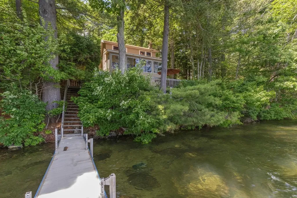 249 North Road Deerfield NH 03037
