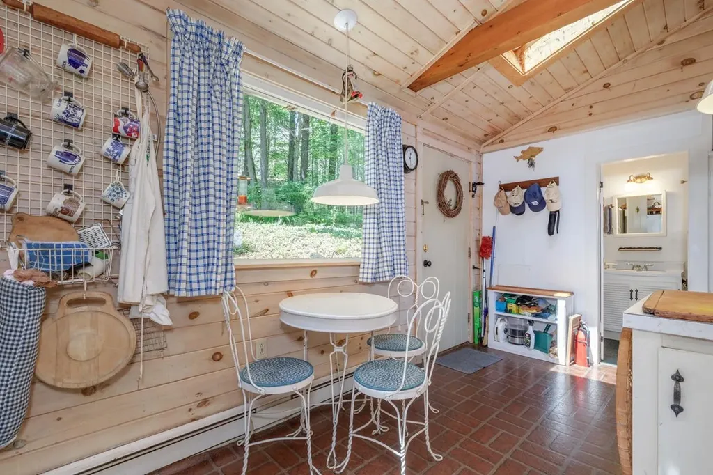 249 North Road Deerfield NH 03037