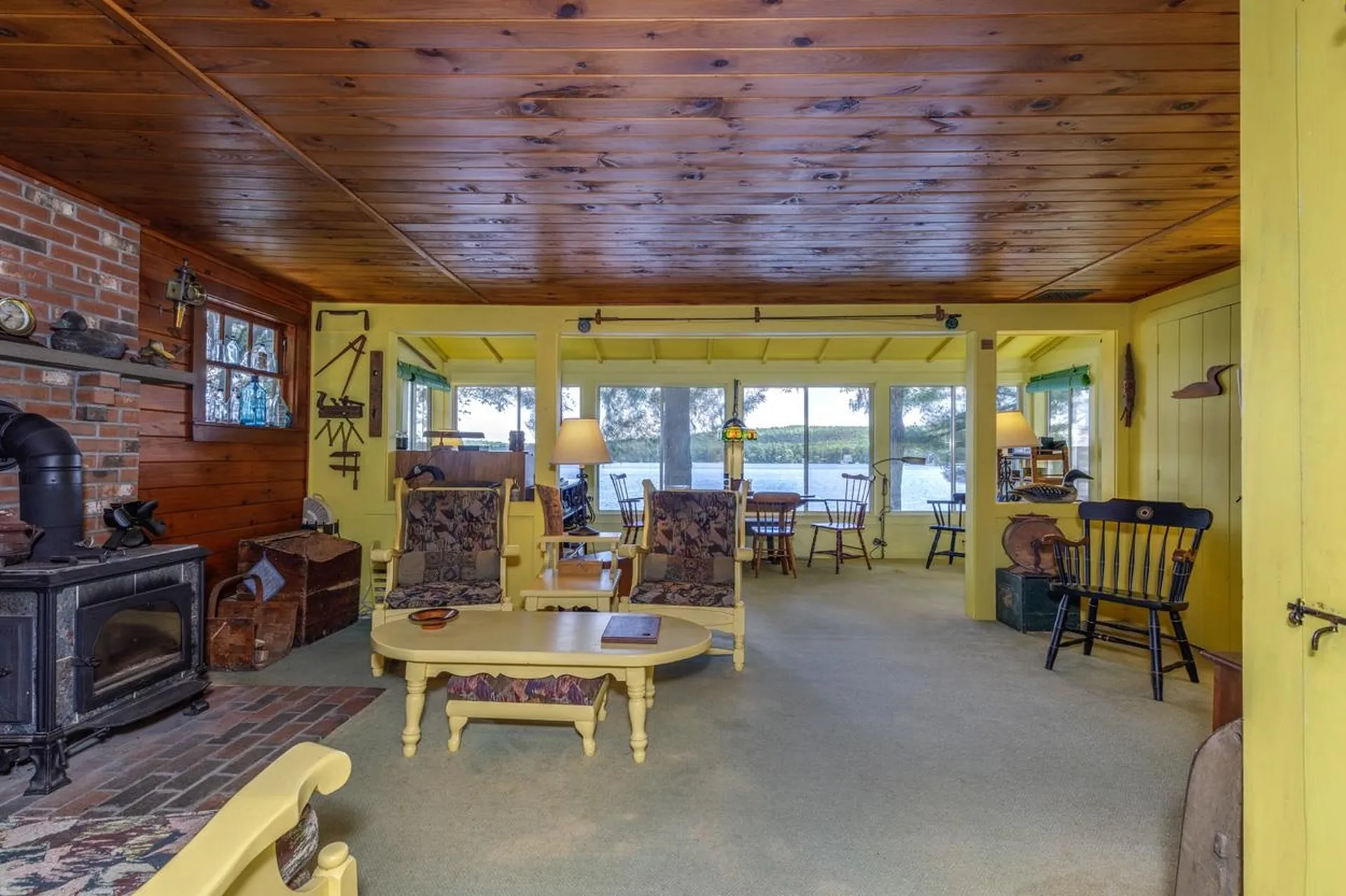 249 North Road Deerfield NH 03037