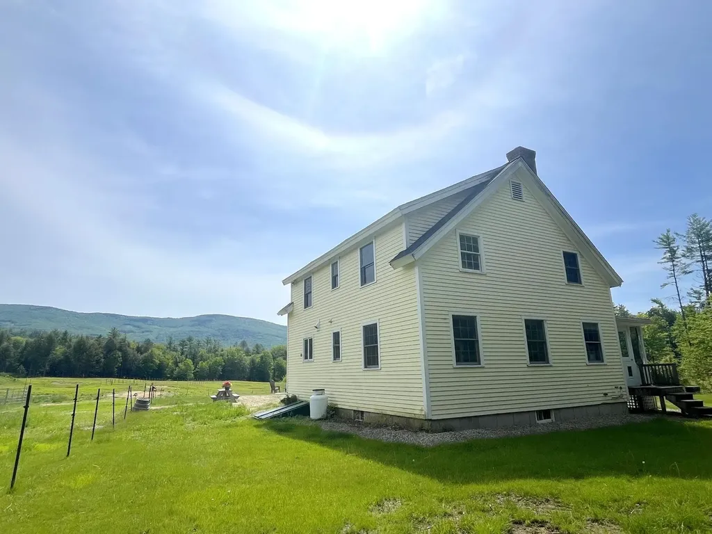 139 Turner Road Wentworth NH 03282