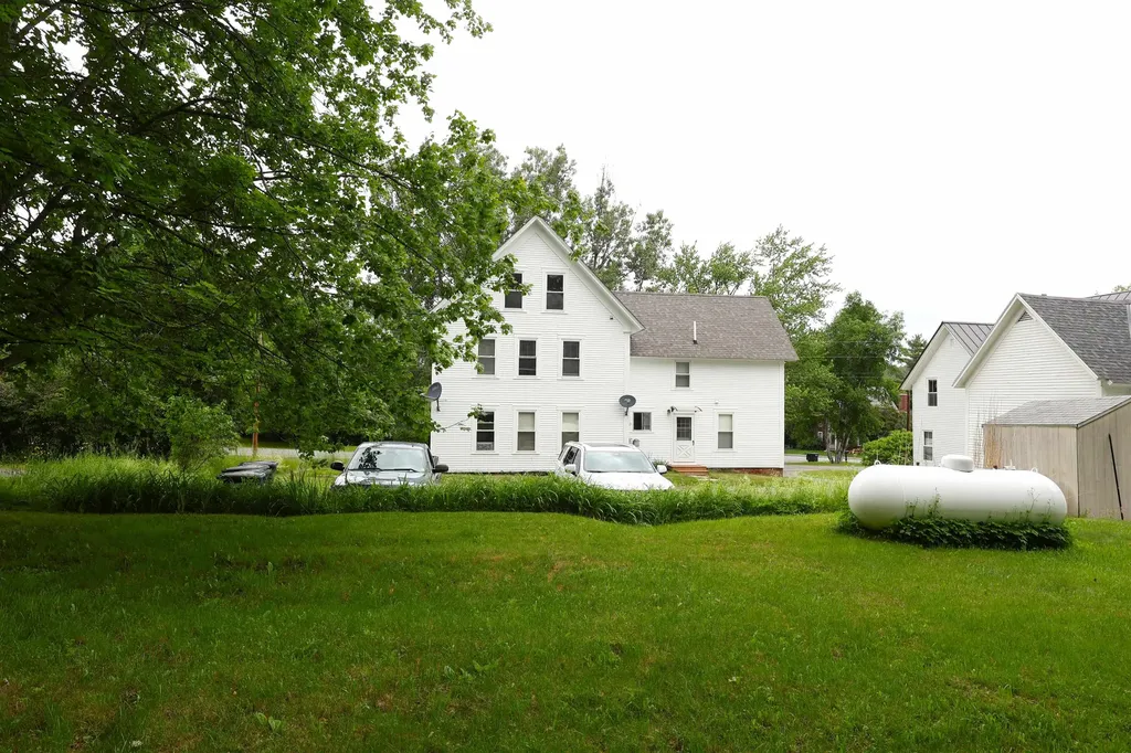 3 Wells Street Enfield NH 03748