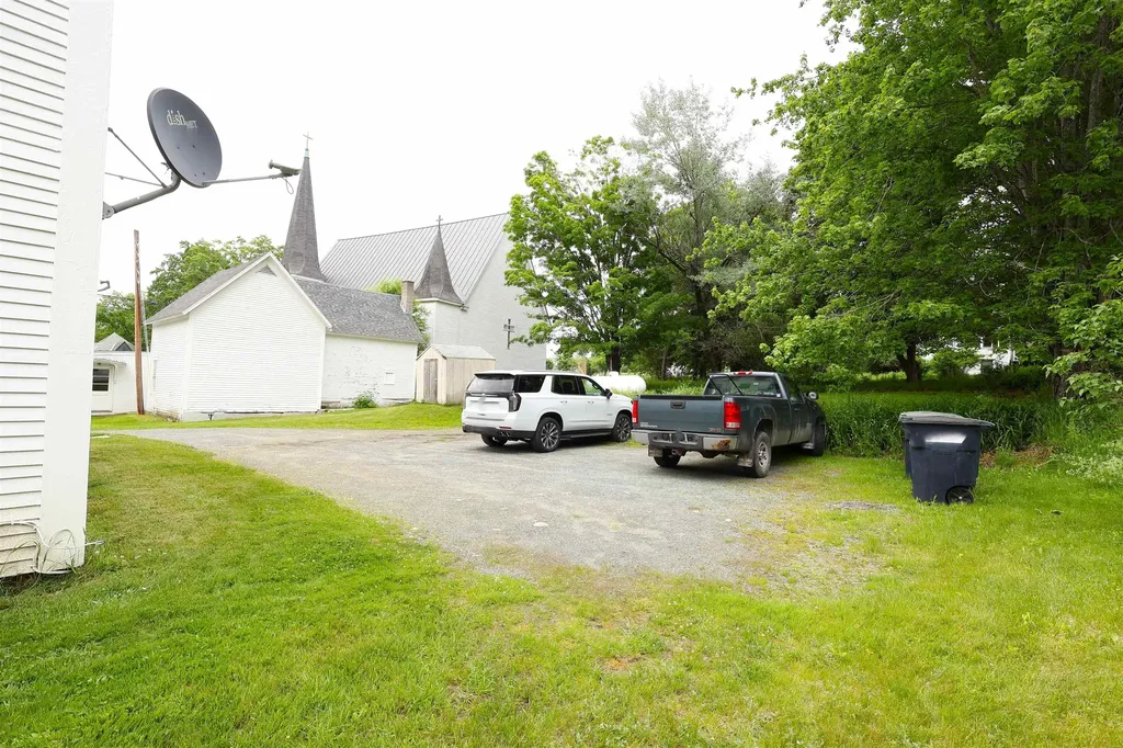 3 Wells Street Enfield NH 03748