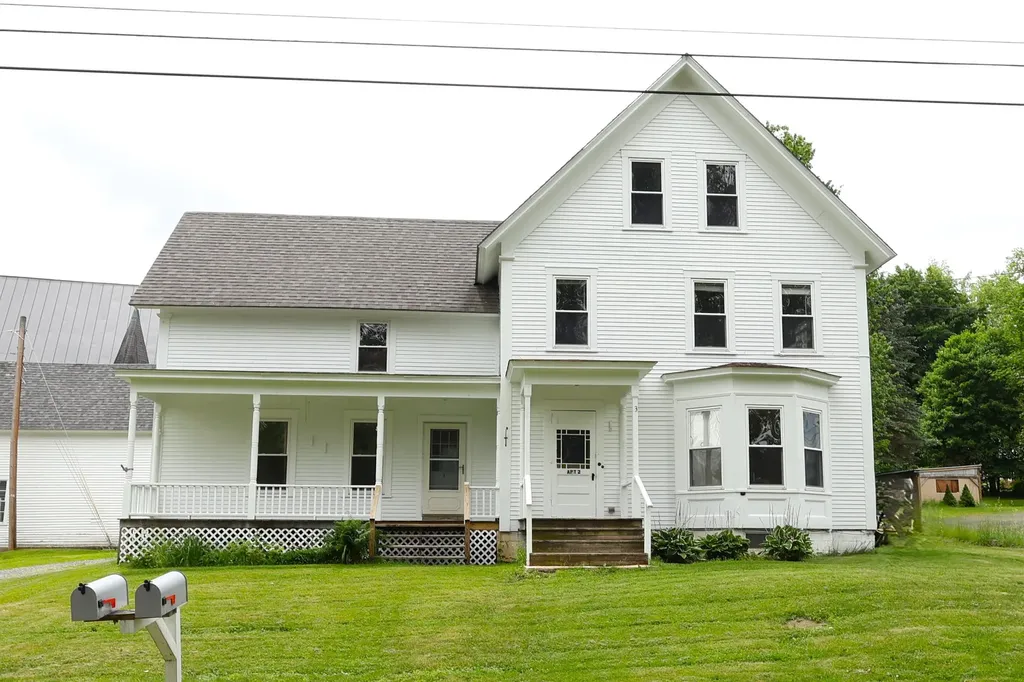 3 Wells Street Enfield NH 03748