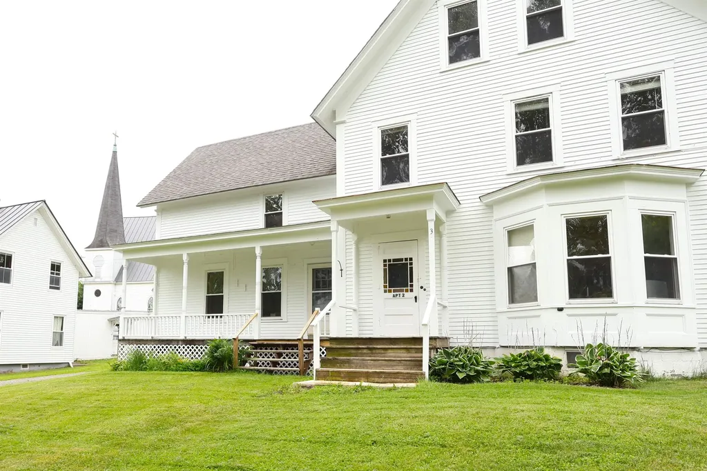 3 Wells Street Enfield NH 03748