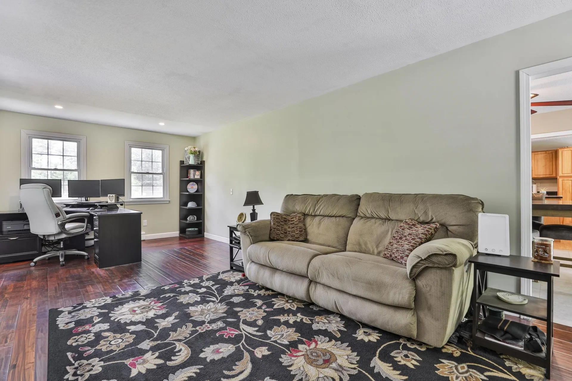 15 Castle Hill Road Pelham NH 03076
