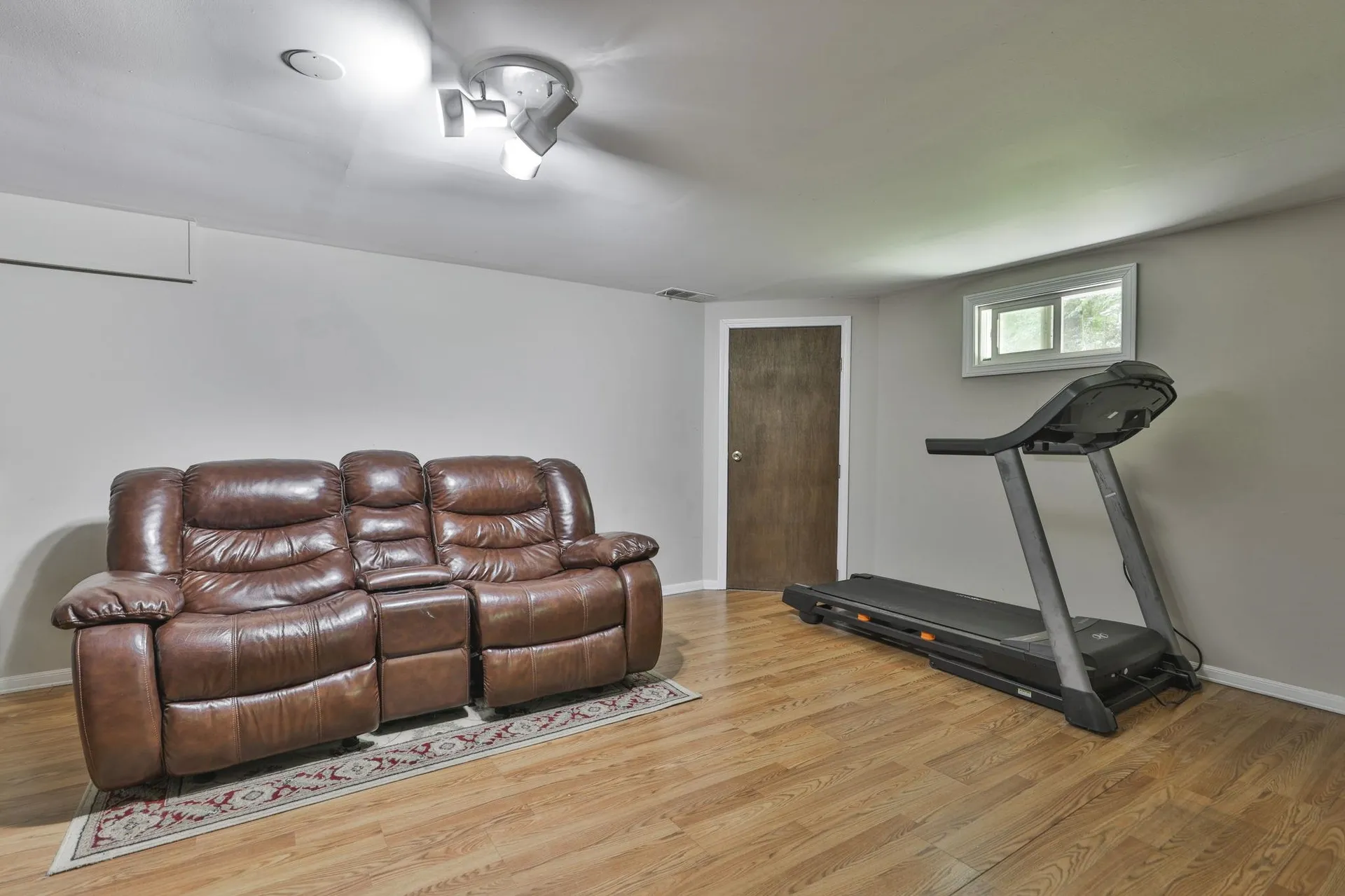15 Castle Hill Road Pelham NH 03076