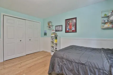 15 Castle Hill Road Pelham NH 03076