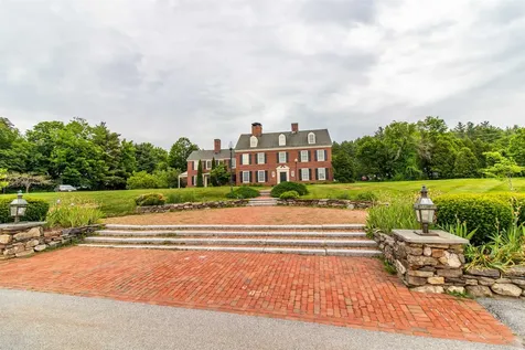 15 Windsor Court Keene NH 03431