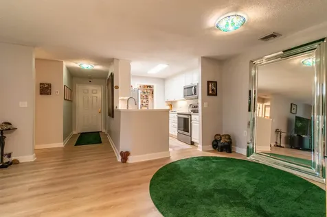 15 Windsor Court Keene NH 03431
