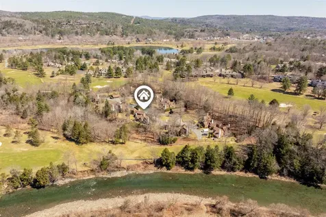 807 Murphys Road Hartford VT 05059