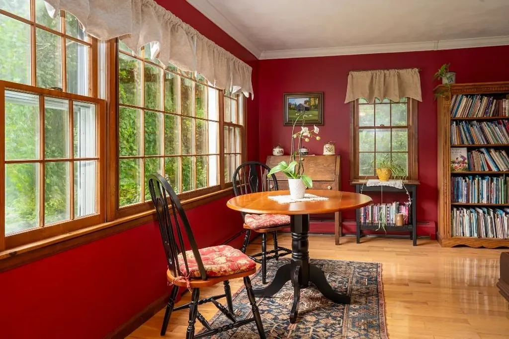 2436 Mad Tom Road Dorset VT 05253