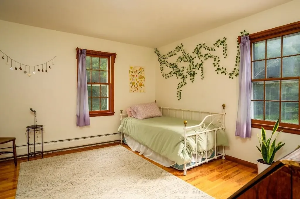 2436 Mad Tom Road Dorset VT 05253