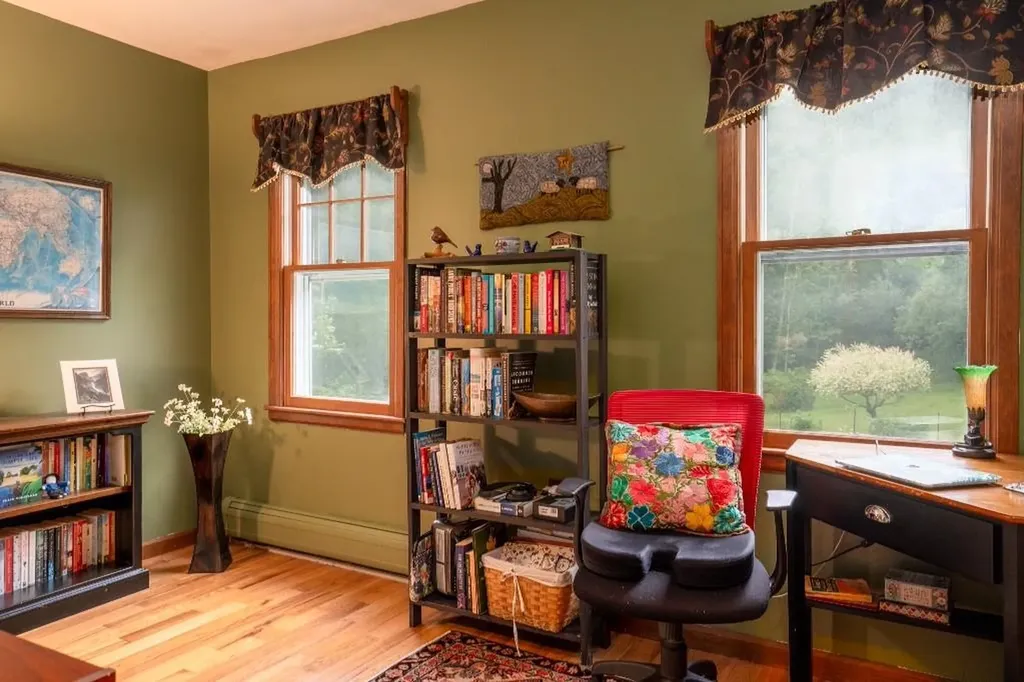 2436 Mad Tom Road Dorset VT 05253