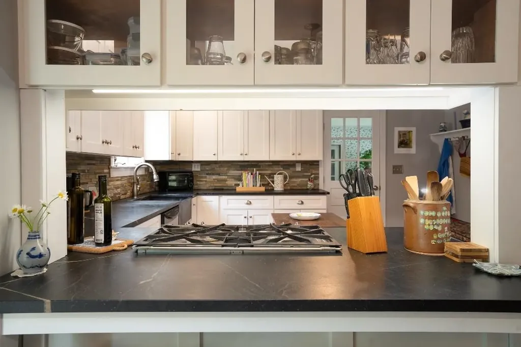 2436 Mad Tom Road Dorset VT 05253