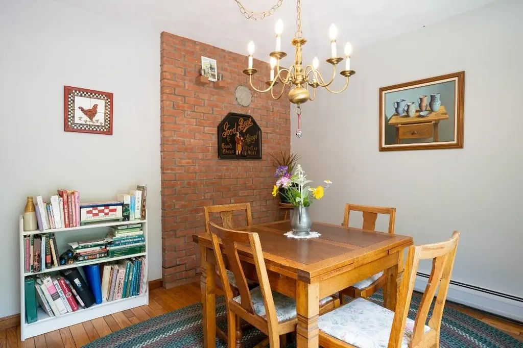 2436 Mad Tom Road Dorset VT 05253