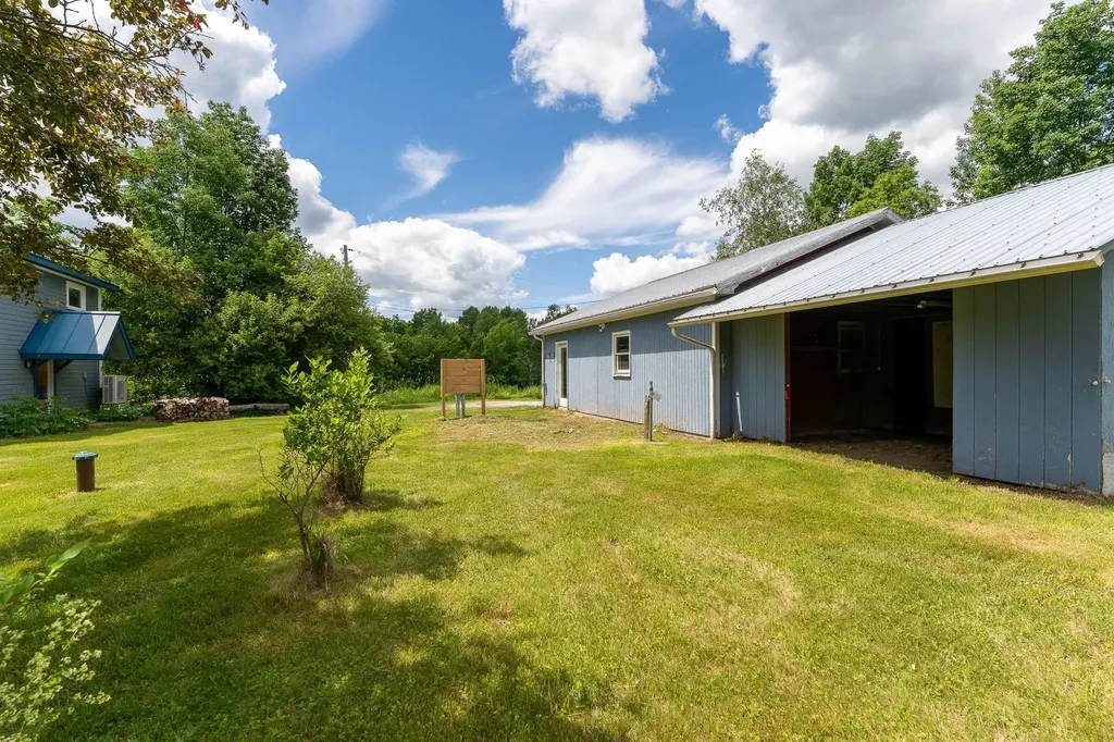 614 Gray Road Plainfield VT 05667-9550