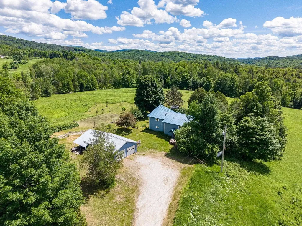 614 Gray Road Plainfield VT 05667-9550
