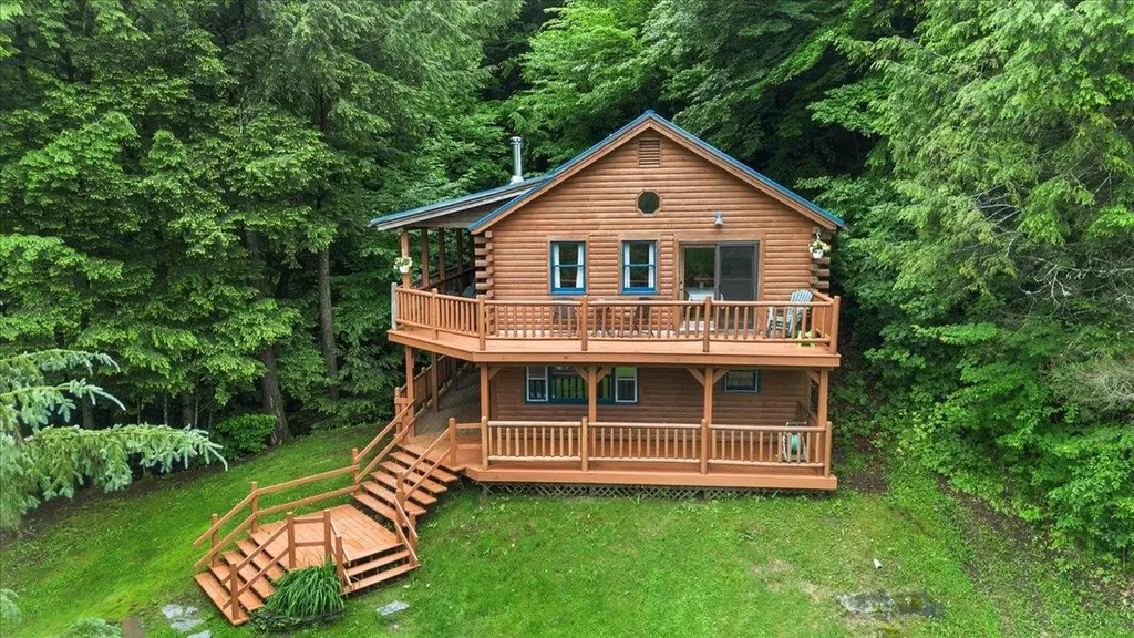 46 Log Cabin Drive Cambridge VT 05465