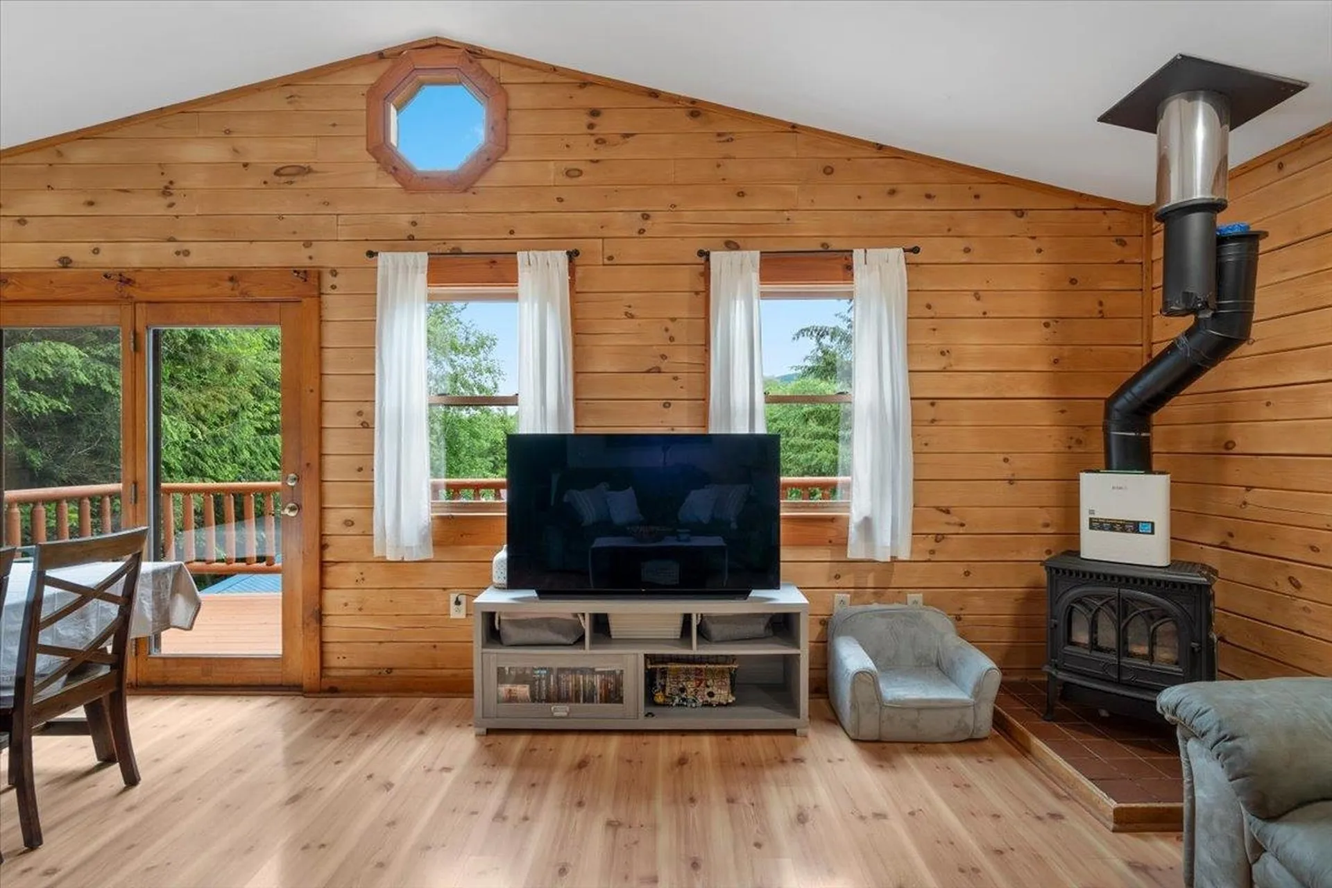 46 Log Cabin Drive Cambridge VT 05465
