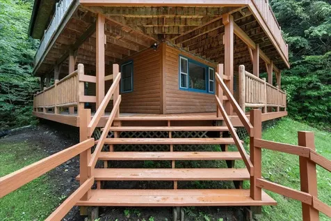 46 Log Cabin Drive Cambridge VT 05465