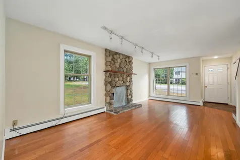 65 Woodland Green Rochester NH 03868