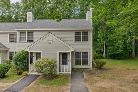65 Woodland Green Rochester NH 03868