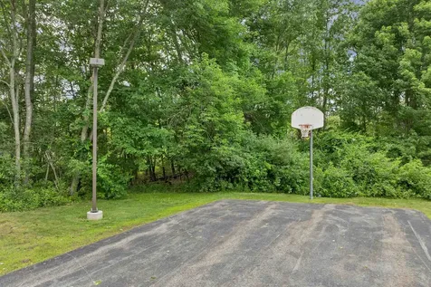 65 Woodland Green Rochester NH 03868