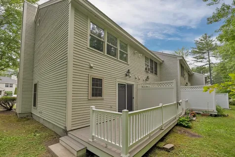 65 Woodland Green Rochester NH 03868