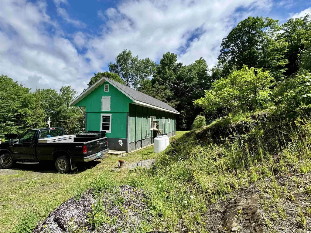 1049 Kingdom Road Albany VT 05820