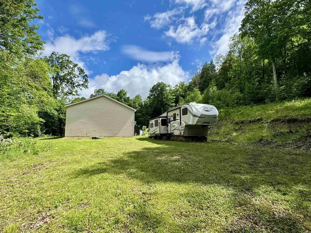 1049 Kingdom Road Albany VT 05820