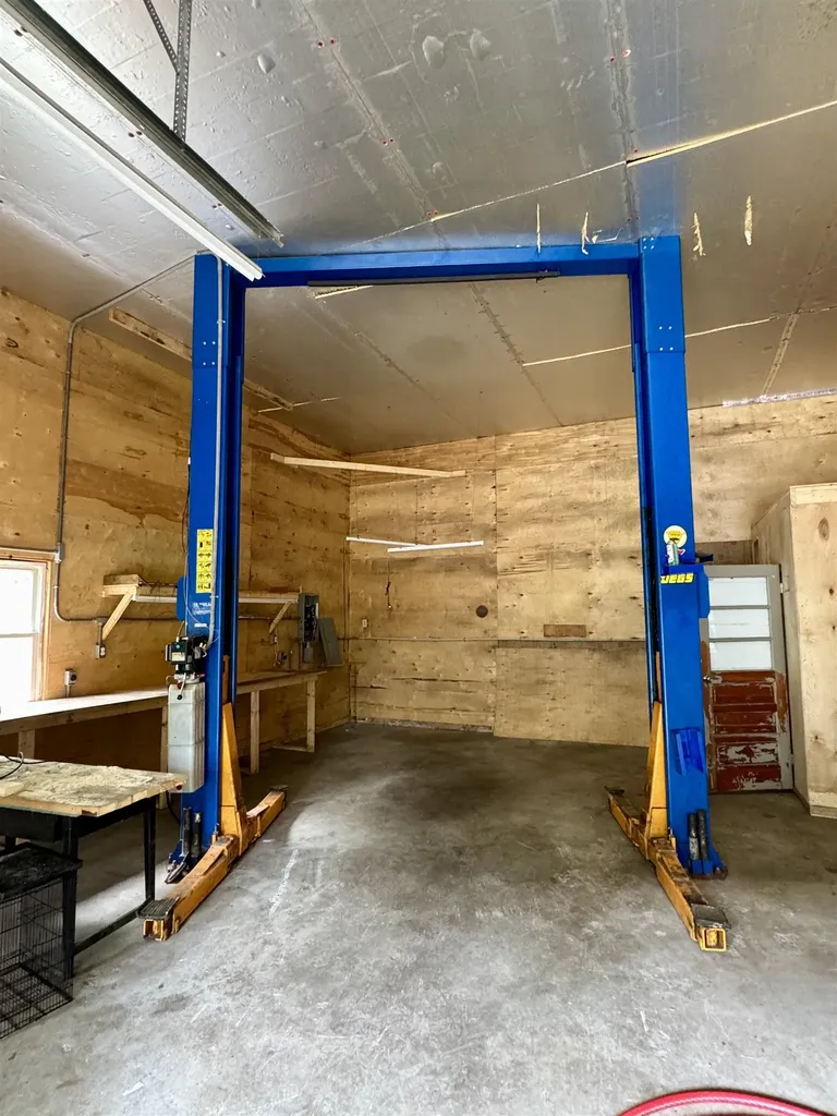 1049 Kingdom Road Albany VT 05820