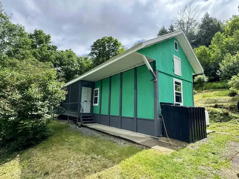 1049 Kingdom Road Albany VT 05820