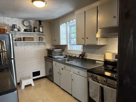 617 Colonial Drive Portsmouth NH 03801