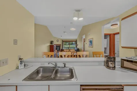 10 Stickney Way Carroll NH 03575