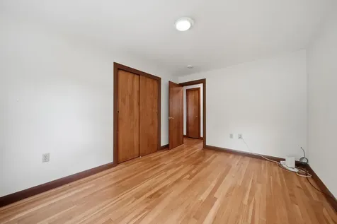 19 Carroll Street Nashua NH 03063
