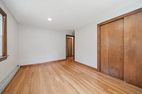 19 Carroll Street Nashua NH 03063
