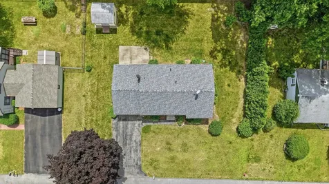 19 Carroll Street Nashua NH 03063