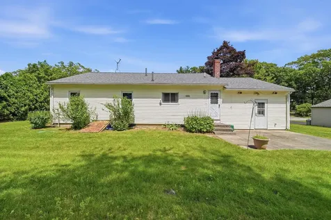 19 Carroll Street Nashua NH 03063