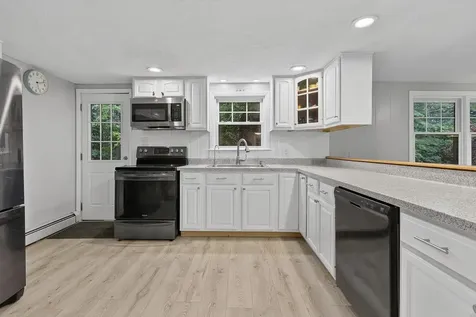 537 6th Street Dover NH 03820