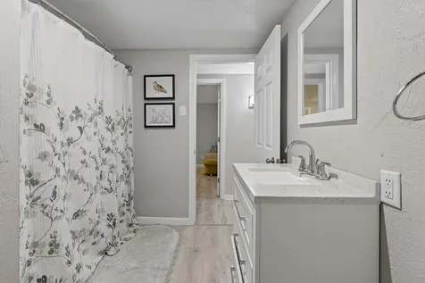 537 6th Street Dover NH 03820